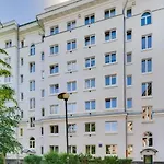 Luxury 4-bedroom In Centre - Self-check In & Fast Wifi *