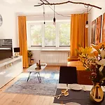 Luxury 4-bedroom In Centre - Self-check In & Fast Wifi * وارسو