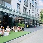 شقة Luxury 4-bedroom In Centre - Self-check In & Fast Wifi