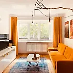 Luxury 4-bedroom In Centre - Self-check In & Fast Wifi