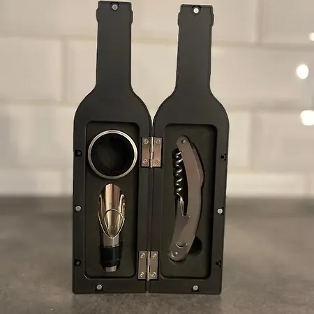 Apartment Luxury 4-bedroom In Centre - Self-check In & Fast Wifi Warsaw