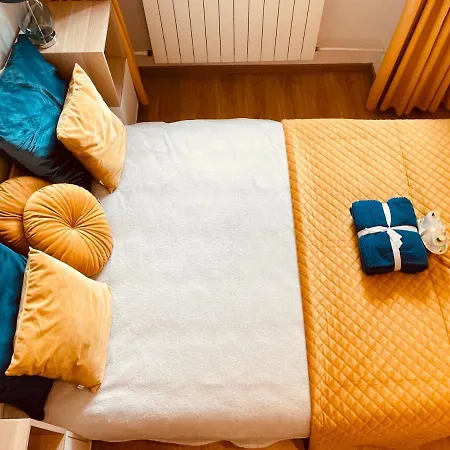 Luxury 4-bedroom In Centre - Self-check In & Fast Wifi