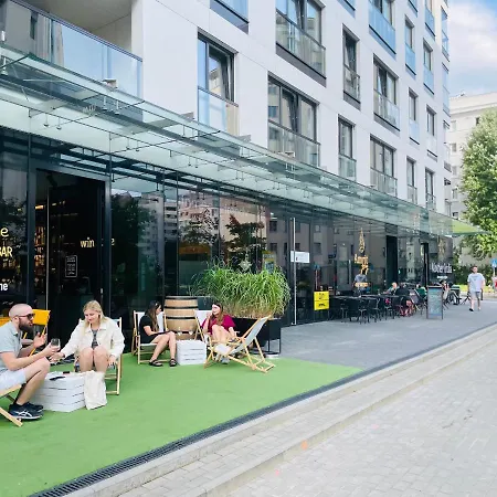 Apartment Luxury 4-bedroom In Centre - Self-check In & Fast Wifi