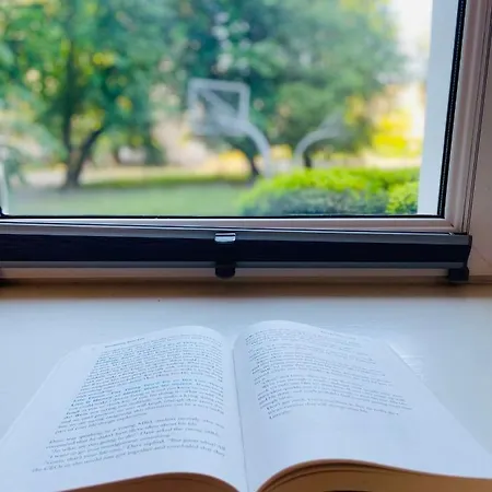 Luxury 4-bedroom In Centre - Self-check In & Fast Wifi *