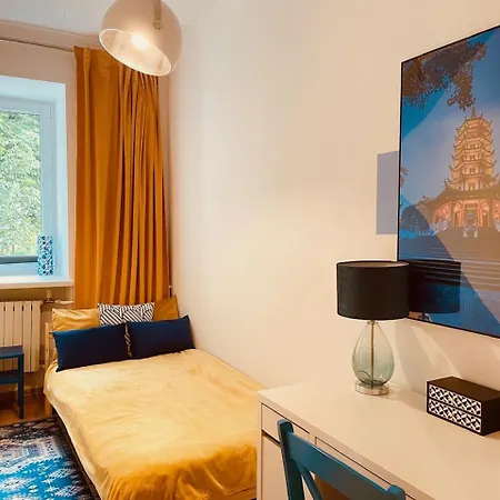 Luxury 4-bedroom In Centre - Self-check In & Fast Wifi * Warsaw