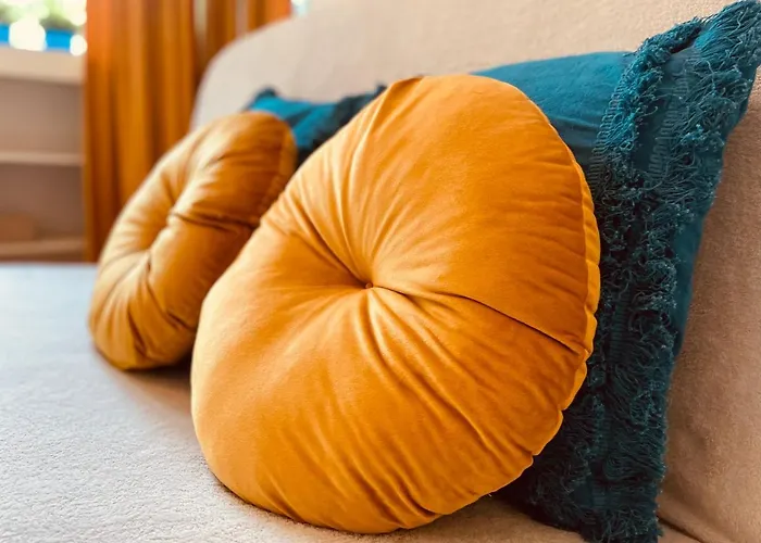 Luxury 4-bedroom In Centre - Self-check In & Fast Wifi Lejlighed