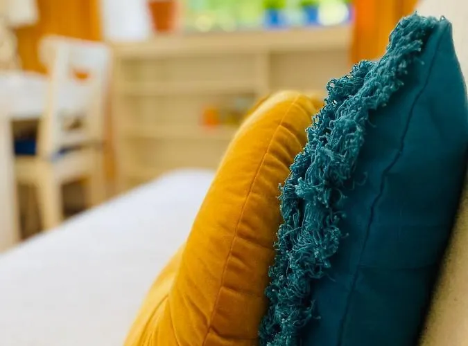 Luxury 4-bedroom In Centre - Self-check In & Fast Wifi *