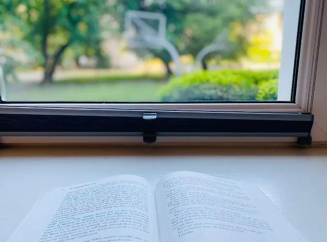 Luxury 4-bedroom In Centre - Self-check In & Fast Wifi *