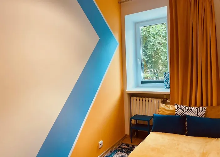 Lejlighed Luxury 4-bedroom In Centre - Self-check In & Fast Wifi Warszawa