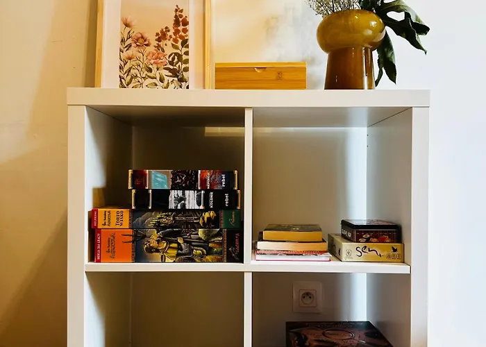 Luxury 4-bedroom In Centre - Self-check In & Fast Wifi *