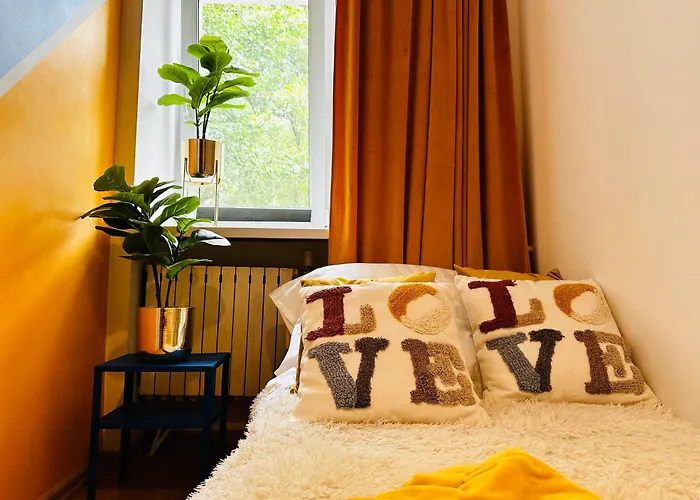 Lejlighed Luxury 4-bedroom In Centre - Self-check In & Fast Wifi