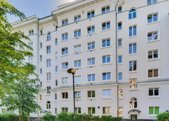 Luxury 4-bedroom In Centre - Self-check In & Fast Wifi *