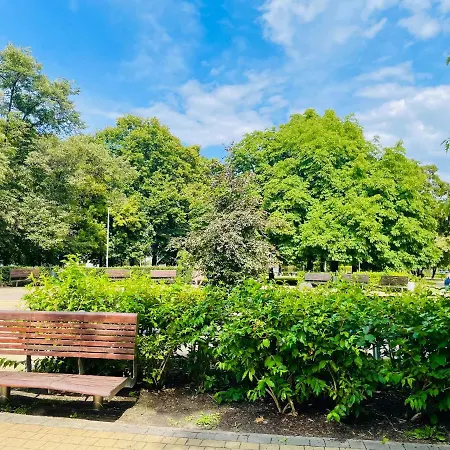 Lägenhet Luxury 4-bedroom In Centre - Self-check In & Fast Wifi Warszawa