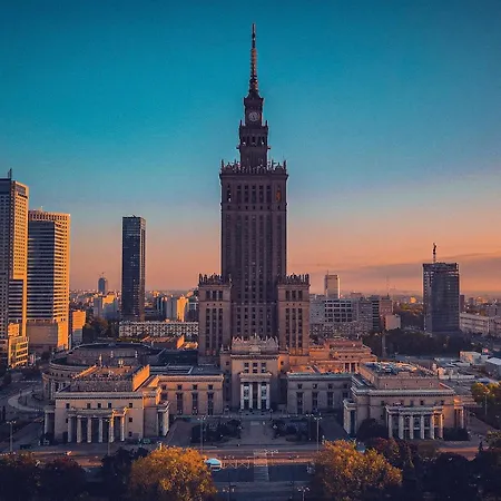 Luxury 4-bedroom In Centre - Self-check In & Fast Wifi