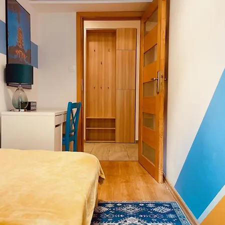 Luxury 4-bedroom In Centre - Self-check In & Fast Wifi * Warsaw